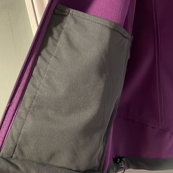 High Sierra purple zip front jacket with four pockets size Large NWOT - Picture 7 of 13